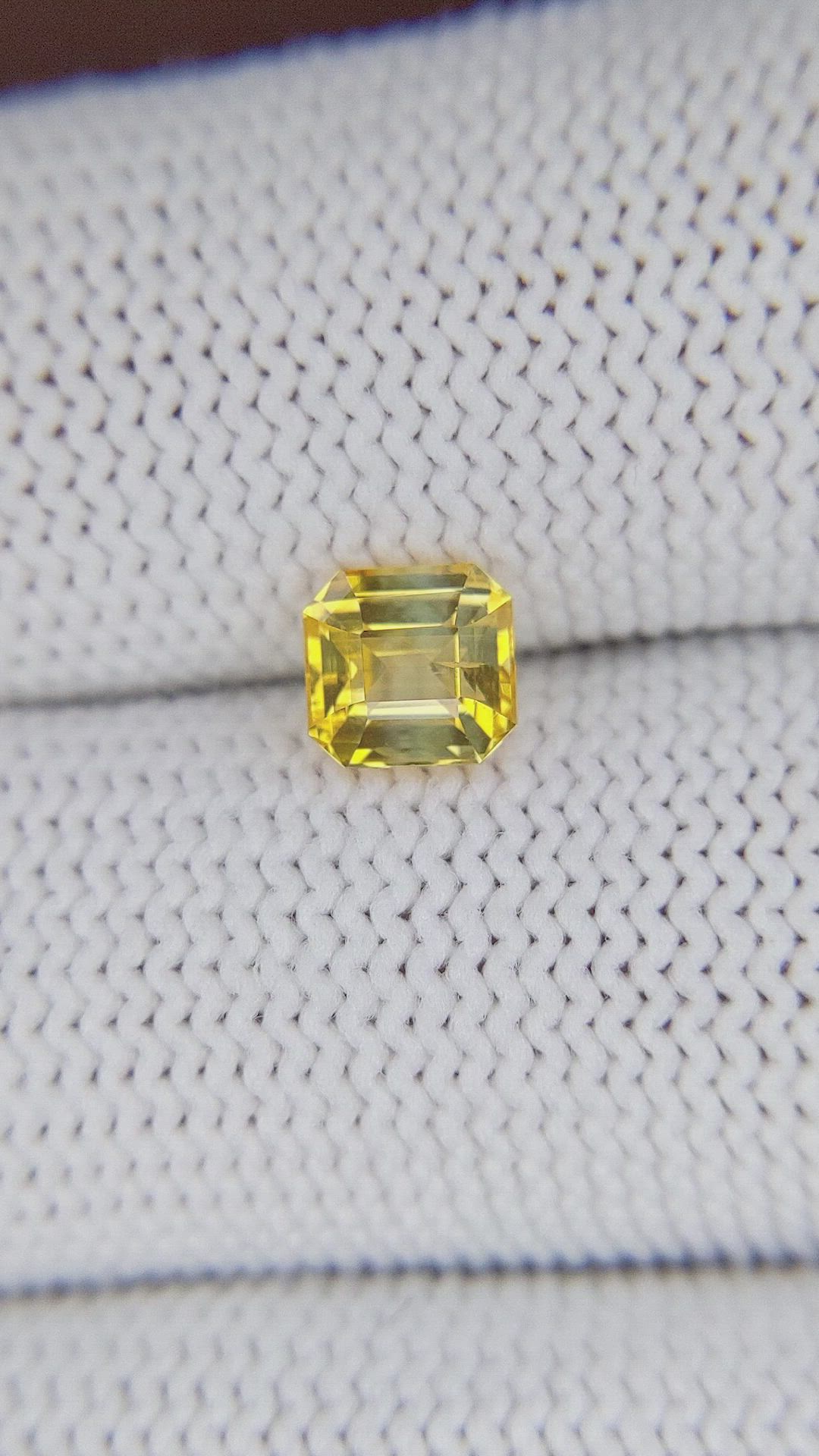1.14 Ct. Yellow Sapphire from Ceylon (Sri Lanka) Size Video