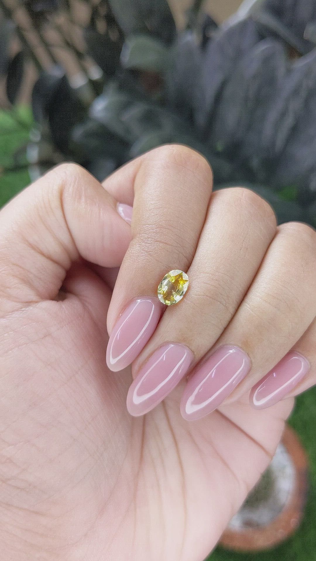 1.08 Ct. Yellow Sapphire from Ceylon (Sri Lanka) Size Video