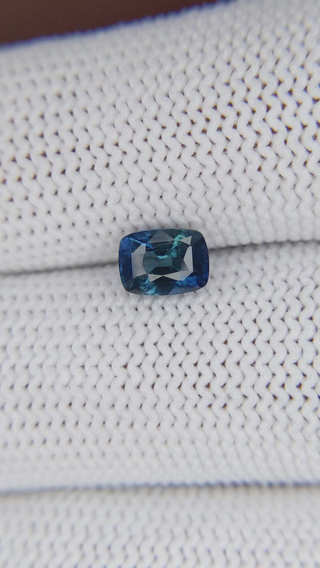1.15 Ct. Greenish Blue Sapphire from Ceylon (Sri Lanka) Size Video