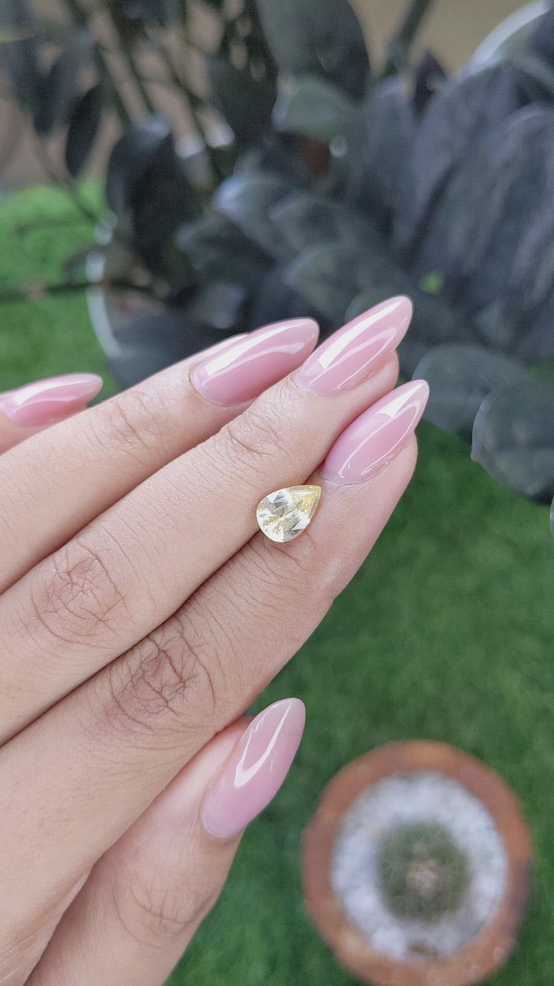 1.44 Ct. Yellow Sapphire from Ceylon (Sri Lanka) Size Video