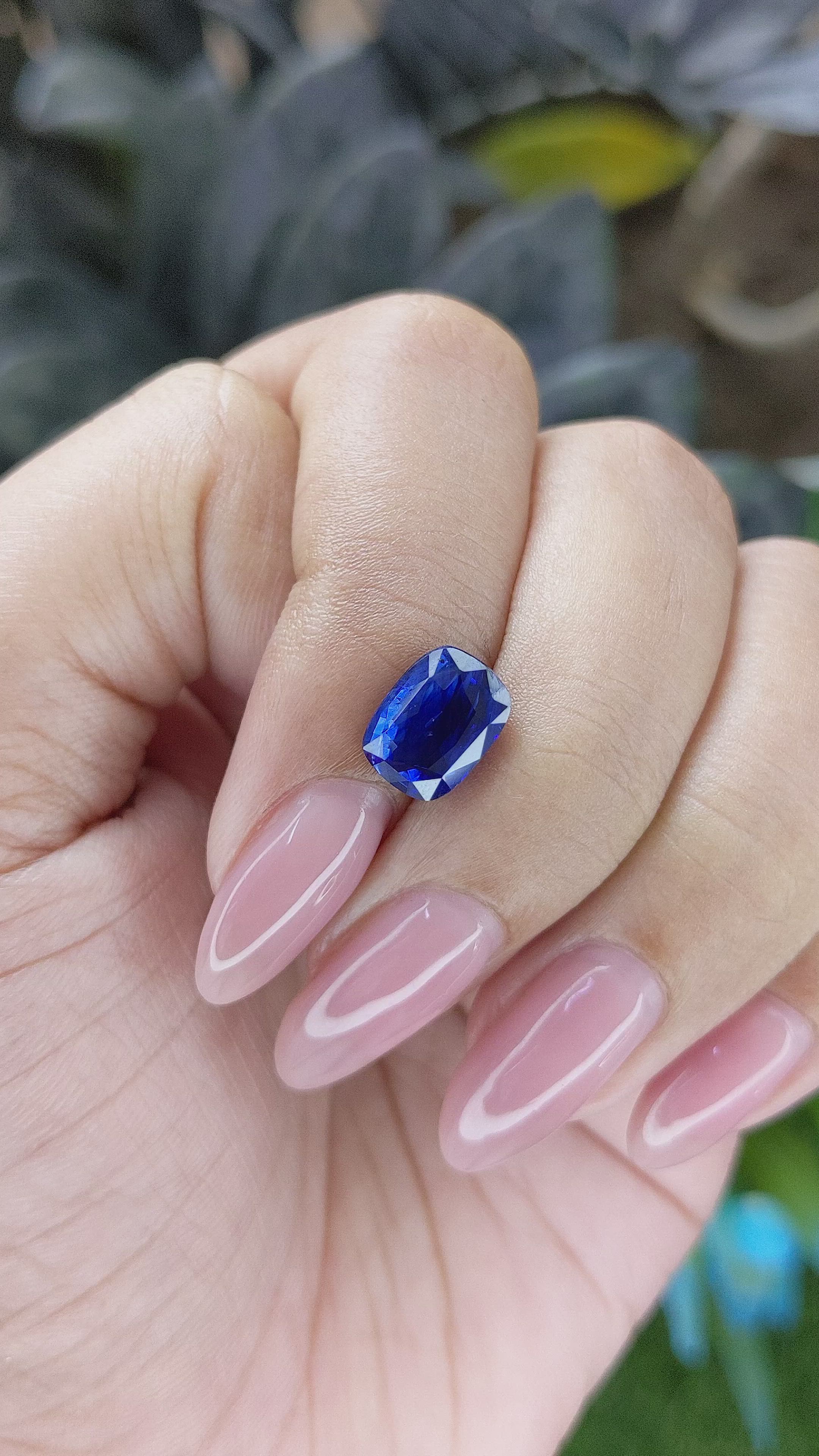 3.02 Ct. Blue Sapphire from Ceylon (Sri Lanka) Size Video