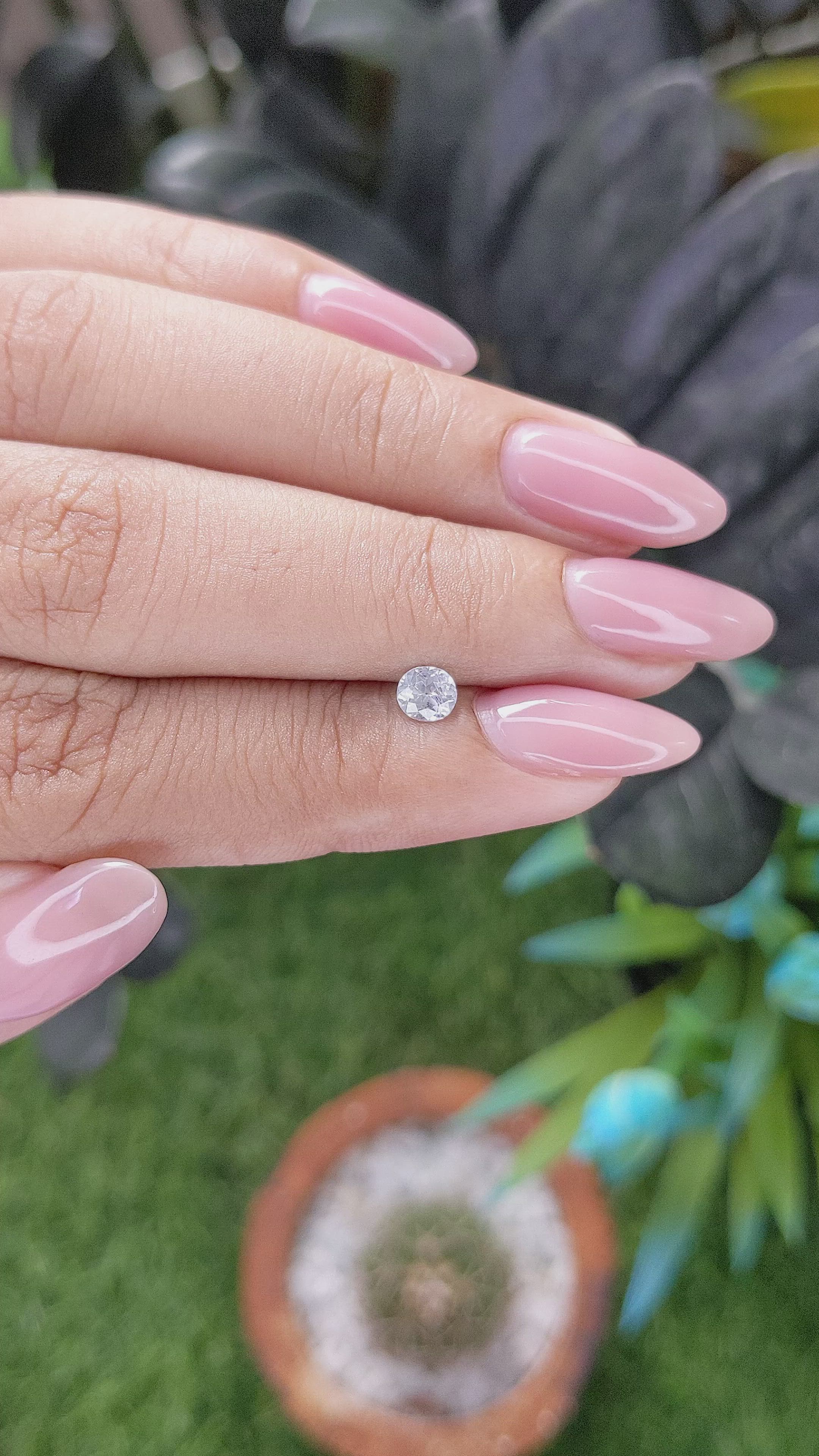 0.37 Ct. White Sapphire from Ceylon (Sri Lanka) Size Video