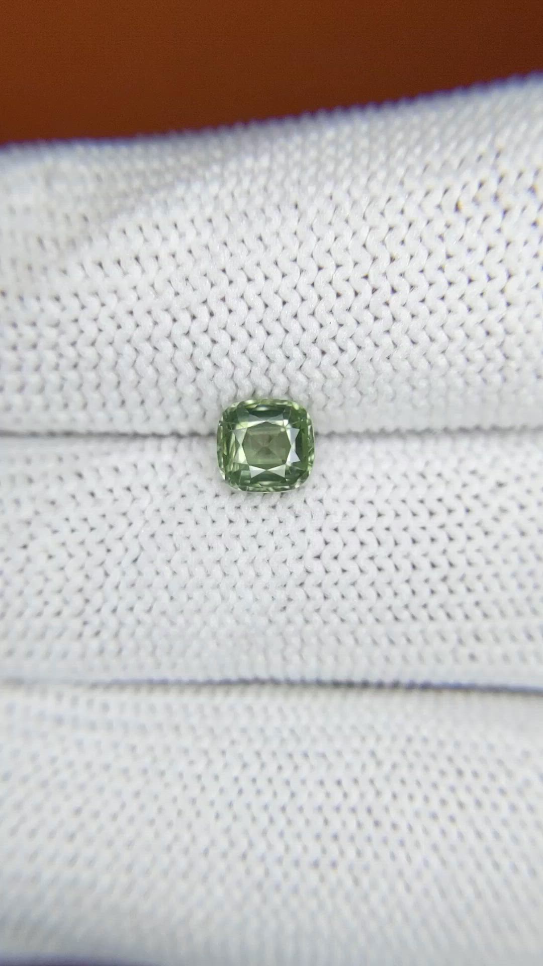 0.85 Ct. Yellowish Green Sapphire from Ceylon (Sri Lanka) Size Video