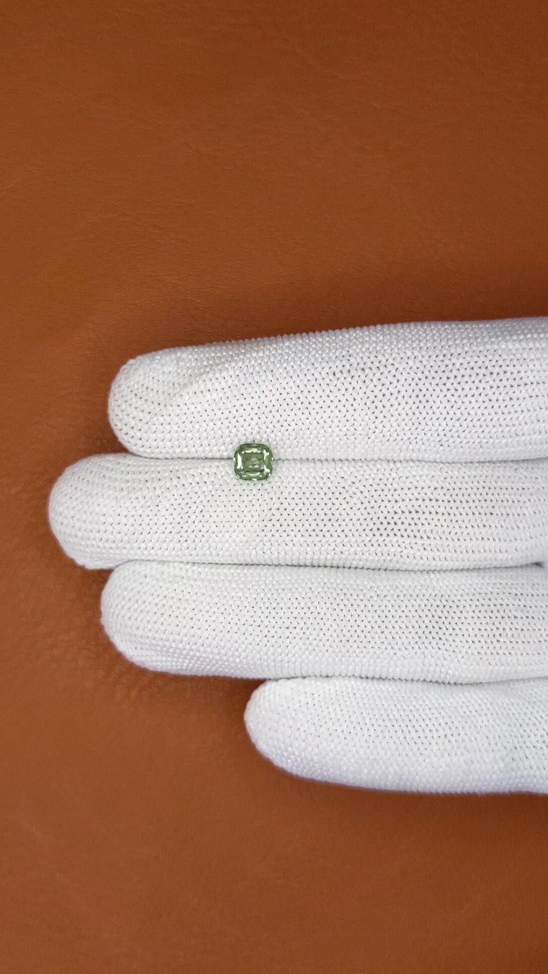 0.85 Ct. Yellowish Green Sapphire from Ceylon (Sri Lanka) Size Video