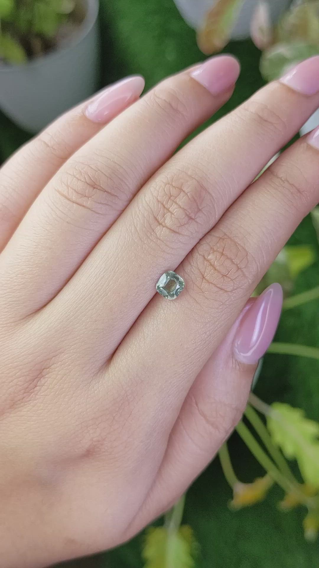 0.85 Ct. Yellowish Green Sapphire from Ceylon (Sri Lanka) Size Video