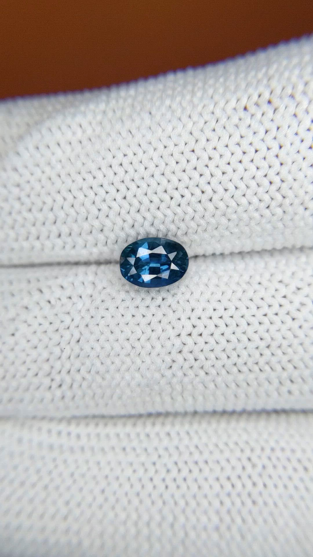 0.96 Ct. Blue Sapphire from Ceylon (Sri Lanka) Size Video