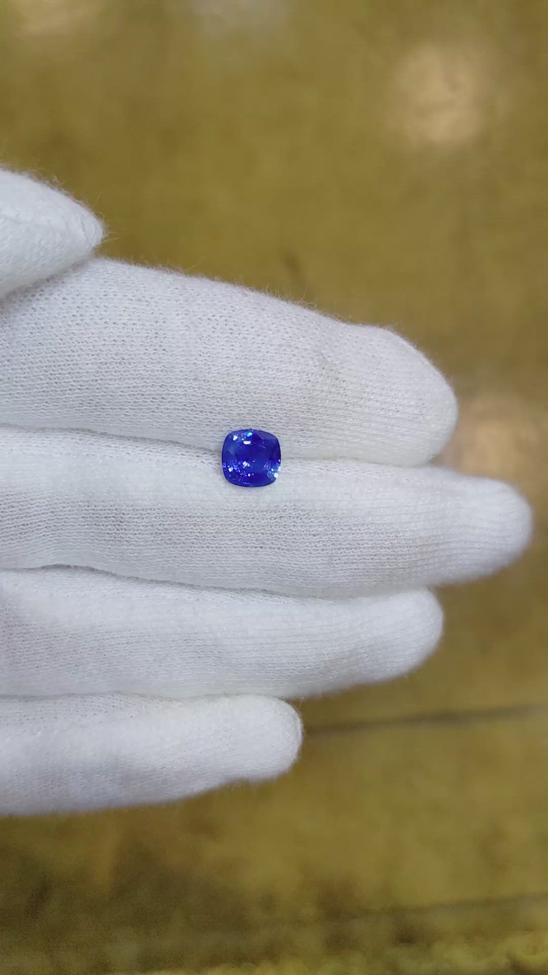 1.18 Ct. Blue Sapphire from Ceylon (Sri Lanka) Size Video