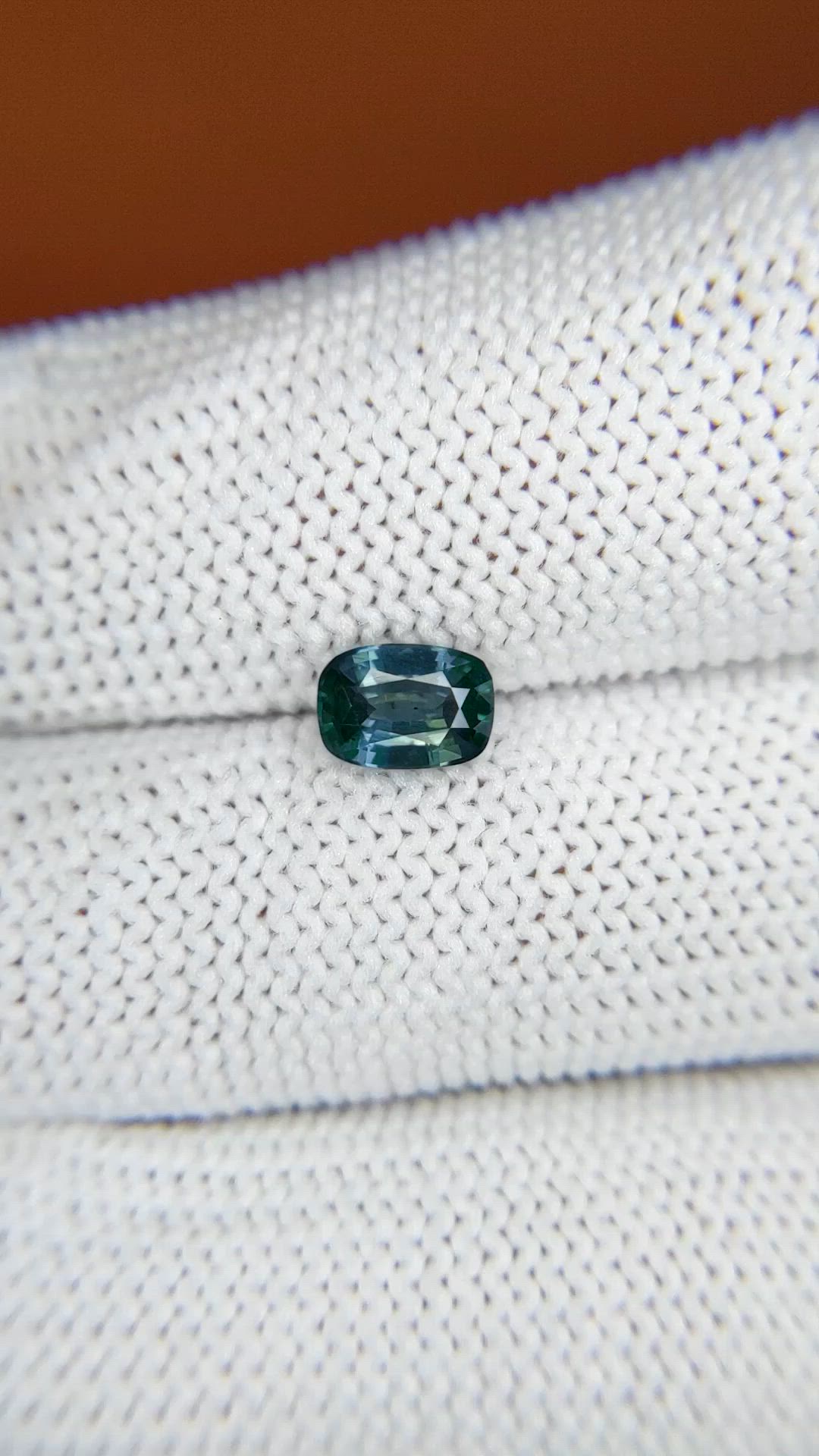 0.84 Ct. Greenish Blue Sapphire from Ceylon (Sri Lanka) Size Video