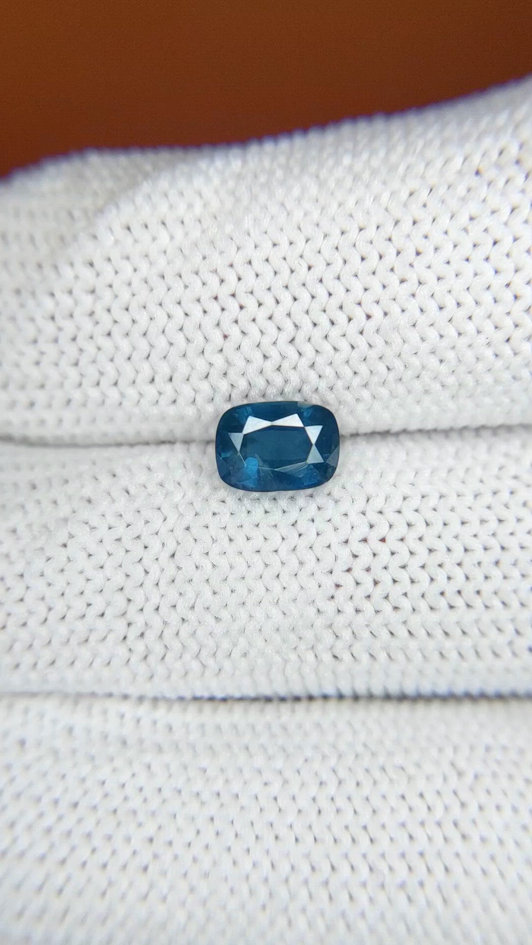 1.21 Ct. Greenish Blue Sapphire from Ceylon (Sri Lanka) Size Video