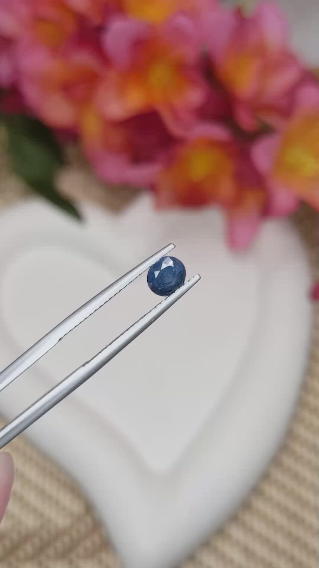 0.91 Ct. Blue Sapphire from Ceylon (Sri Lanka) Size Video