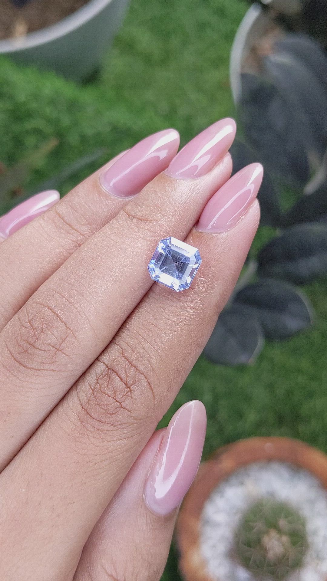 3.70 Ct. Blue Sapphire from Ceylon (Sri Lanka) Size Video