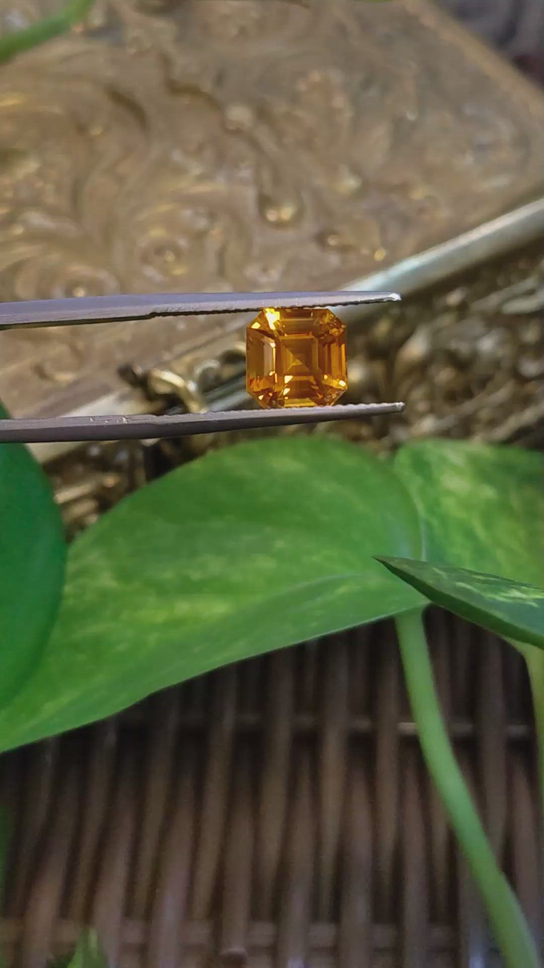 3.05 Ct. Yellowish Orange Sapphire from Ceylon (Sri Lanka) Size Video