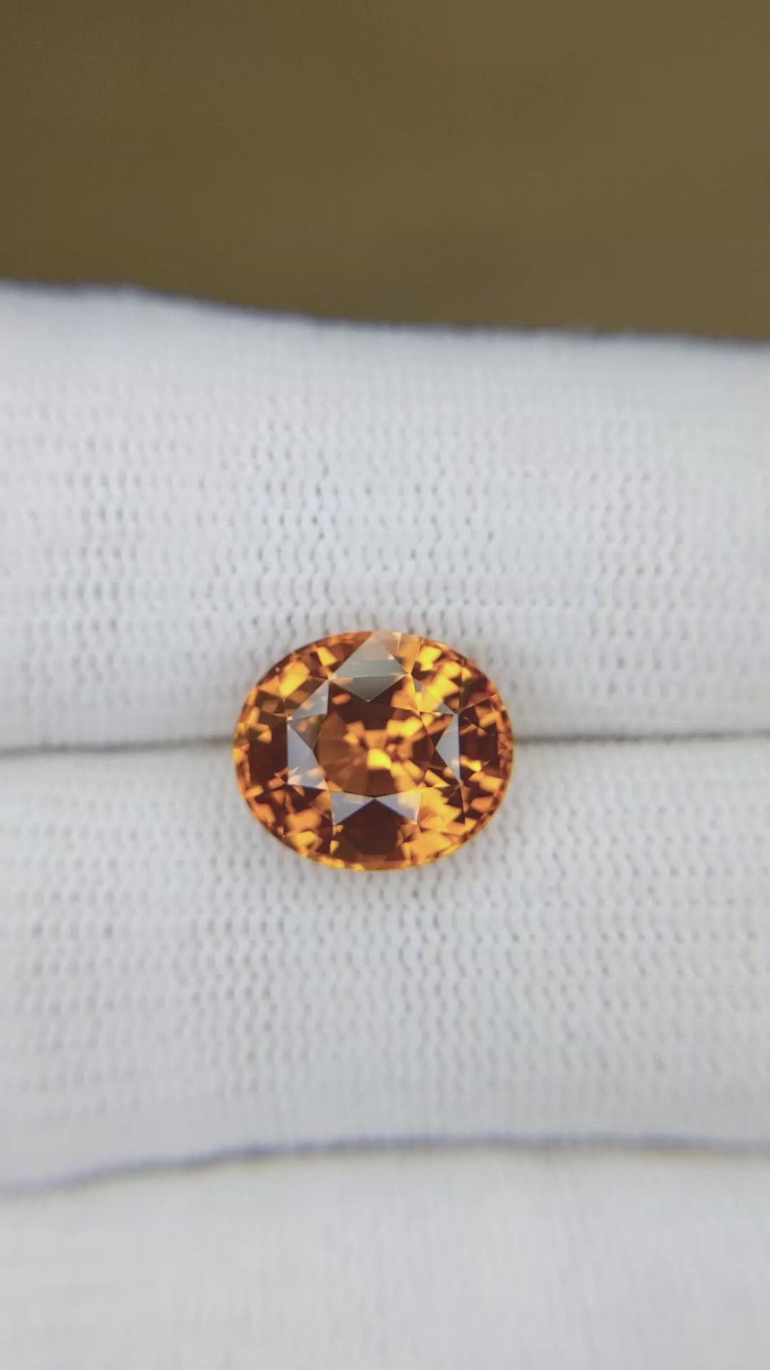 6.07 Ct. Orange Sapphire from Ceylon (Sri Lanka) Size Video