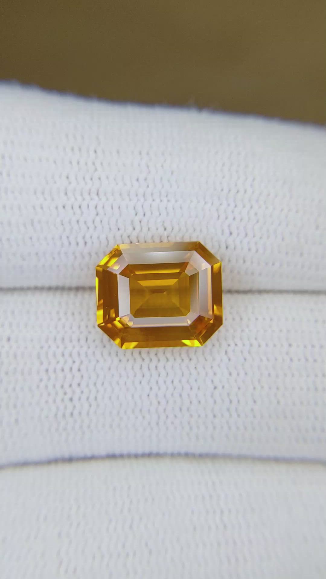 6.06 Ct. Orange Sapphire from Ceylon (Sri Lanka) Size Video