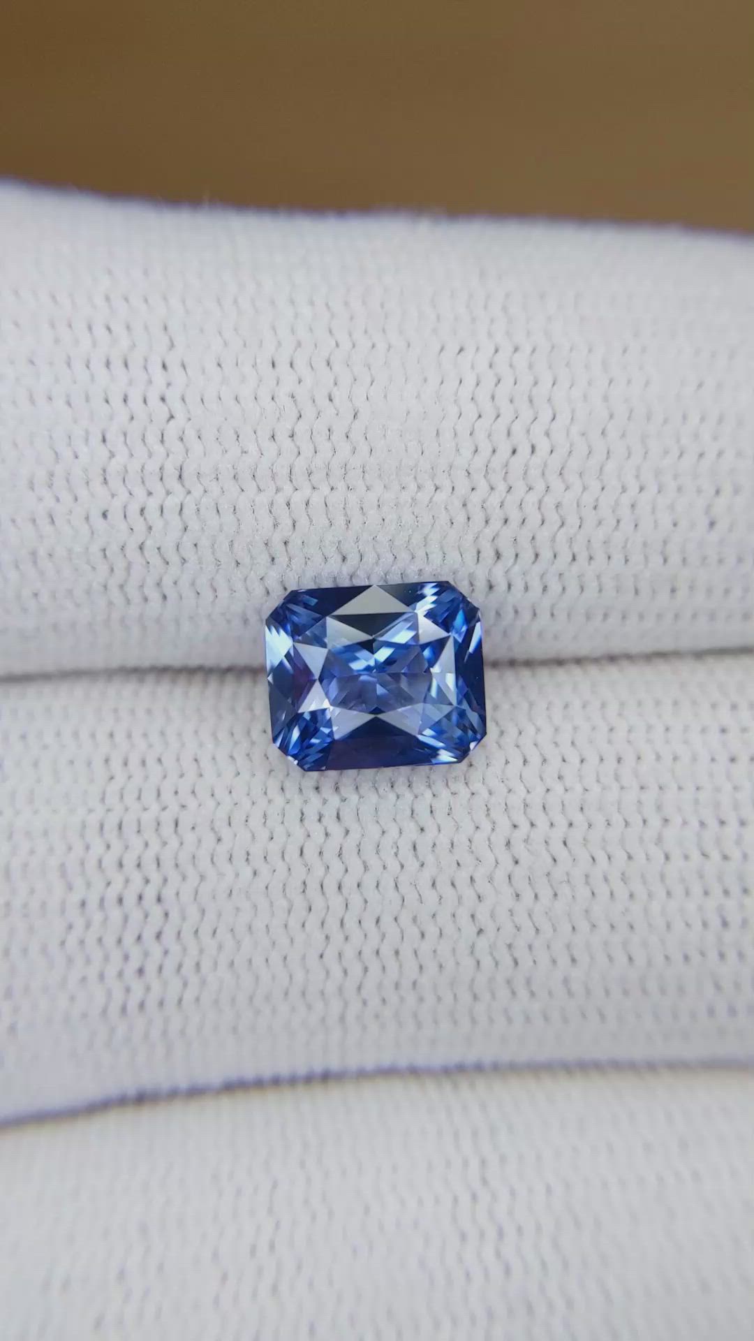 3.01 Ct. Blue Sapphire from Ceylon (Sri Lanka) Size Video