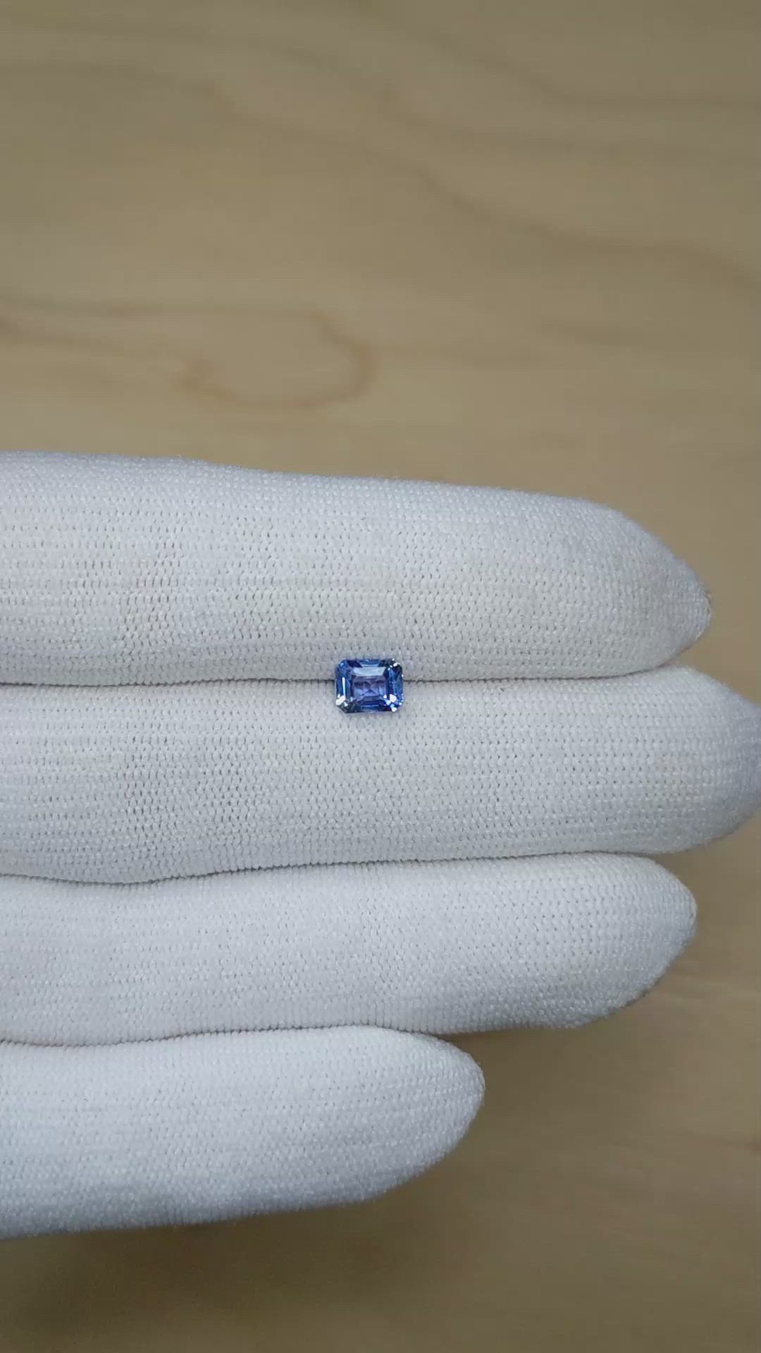 1.06 Ct. Bi Color / Parti Sapphire from Ceylon (Sri Lanka) Size Video