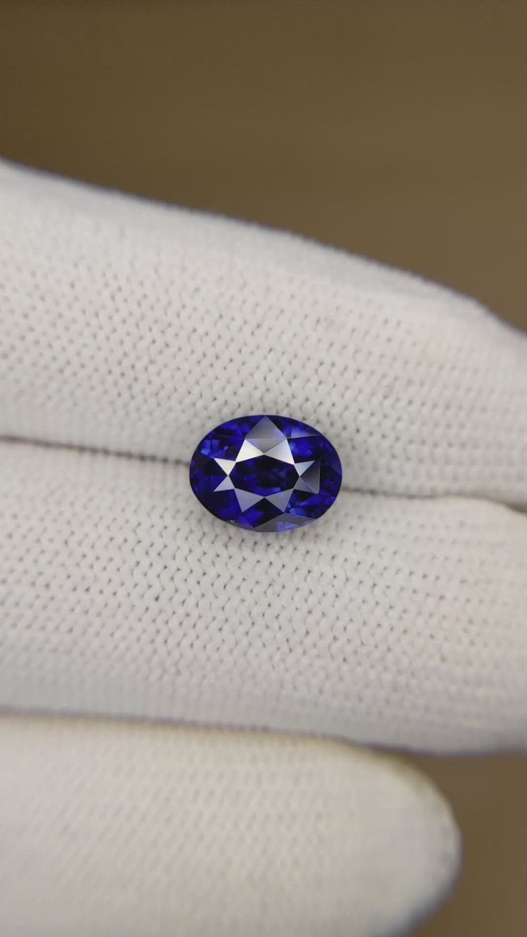 3.04 Ct. Blue Sapphire from Ceylon (Sri Lanka) Size Video