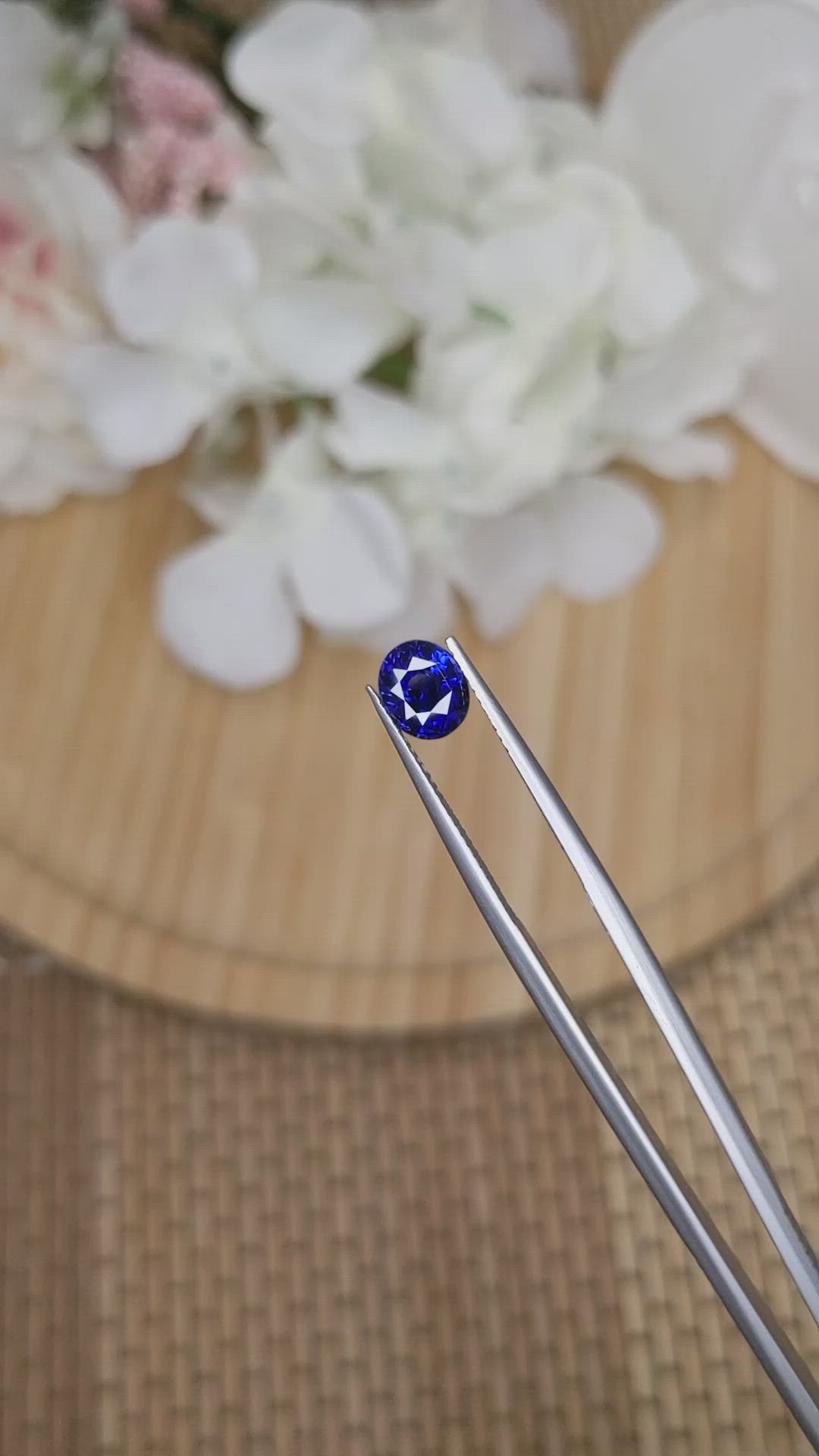 2.01 Ct. Blue Sapphire from Ceylon (Sri Lanka) Size Video