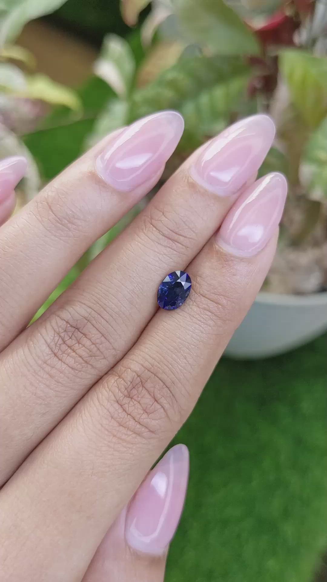 1.32 Ct. Blue Sapphire from Ceylon (Sri Lanka) Size Video