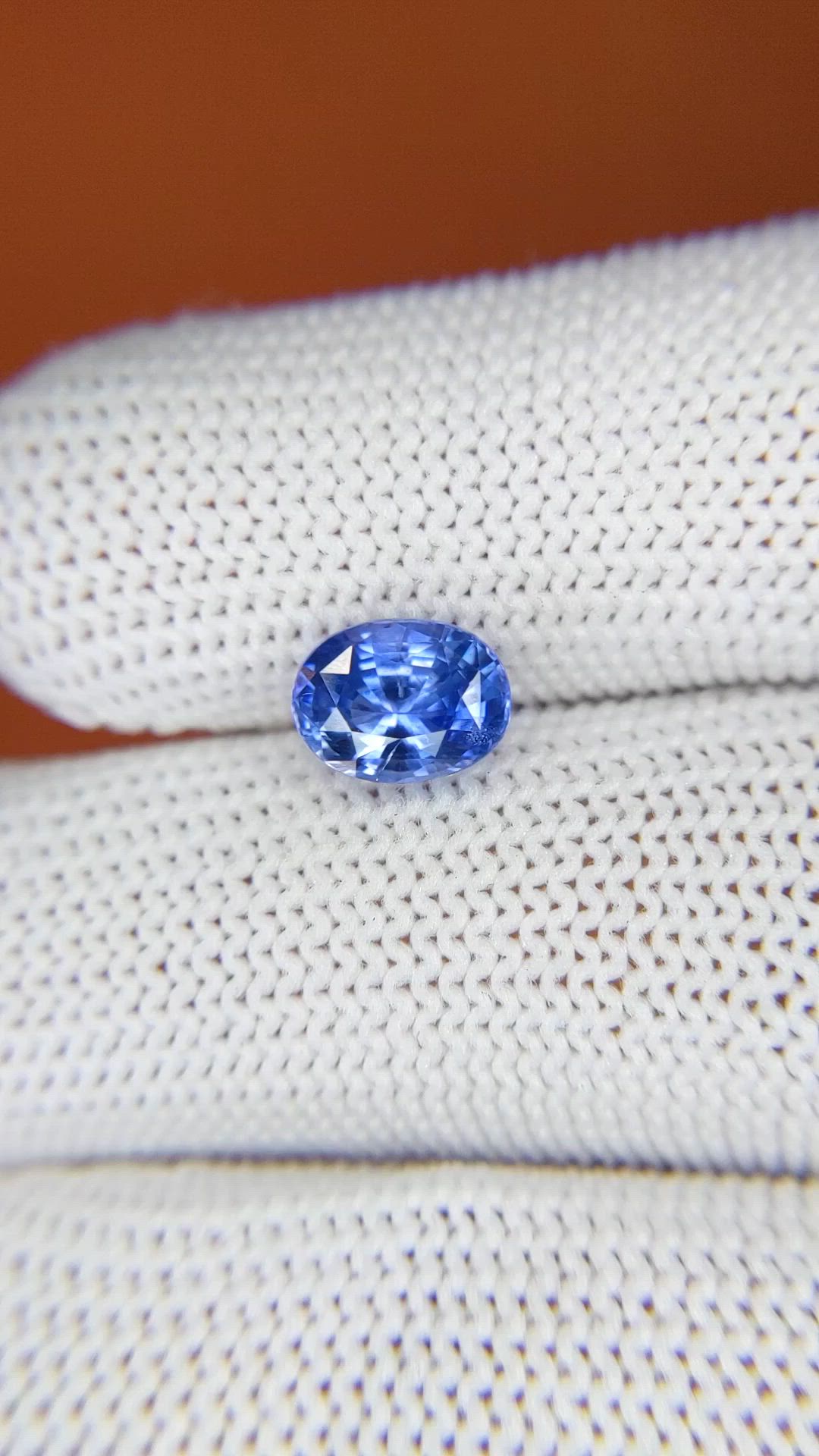 2.00 Ct. Blue Sapphire from Ceylon (Sri Lanka) Size Video