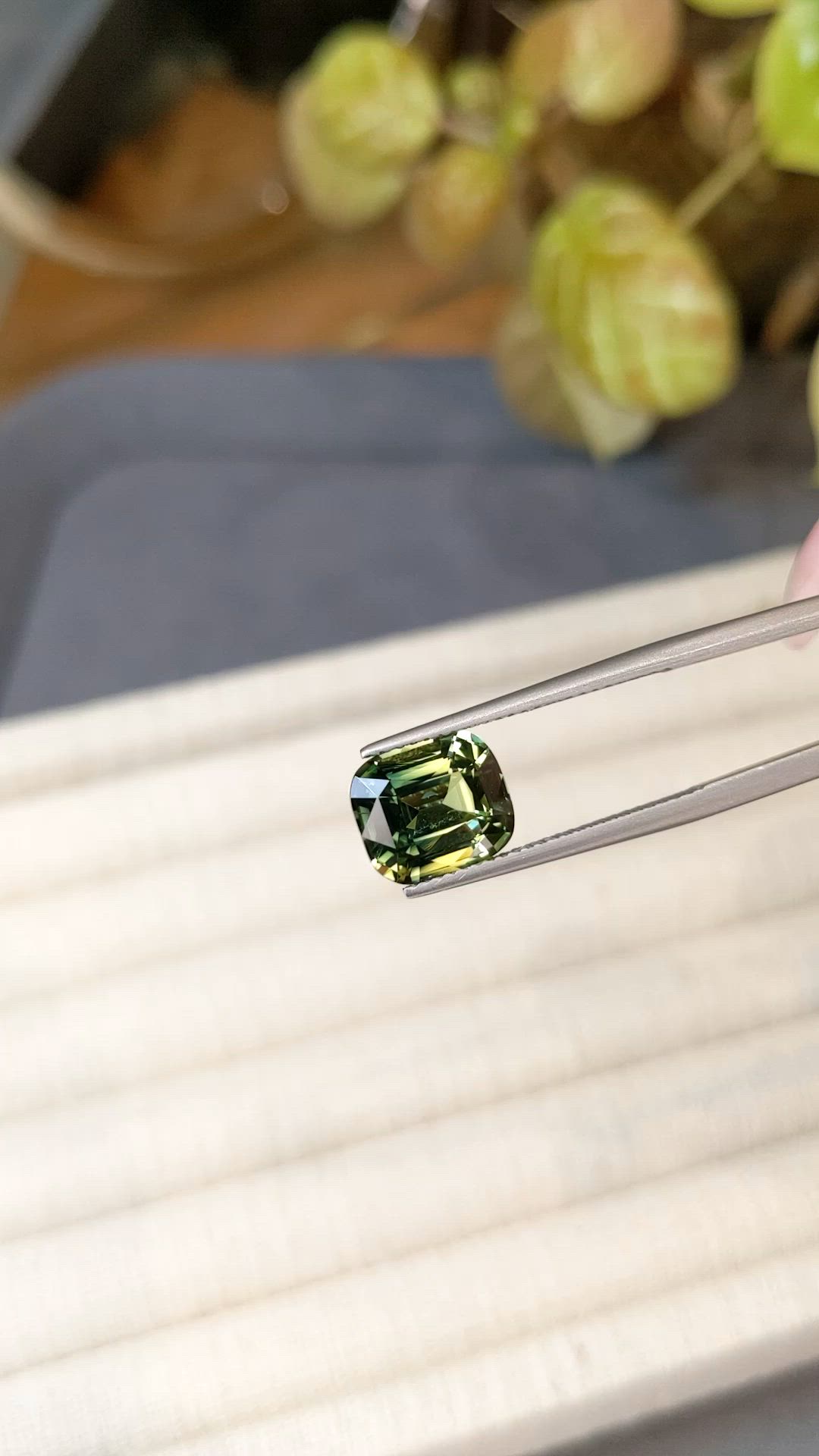 4.13 Ct. Bi Color / Parti Sapphire from Madagascar Size Video