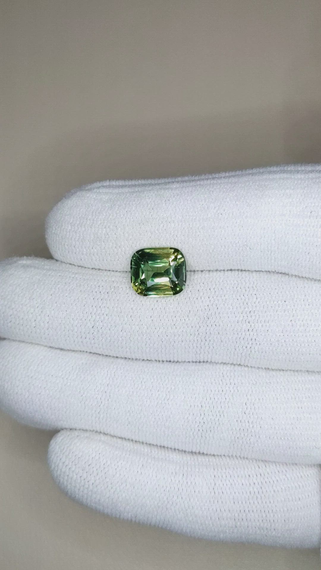 4.13 Ct. Bi Color / Parti Sapphire from Madagascar Size Video