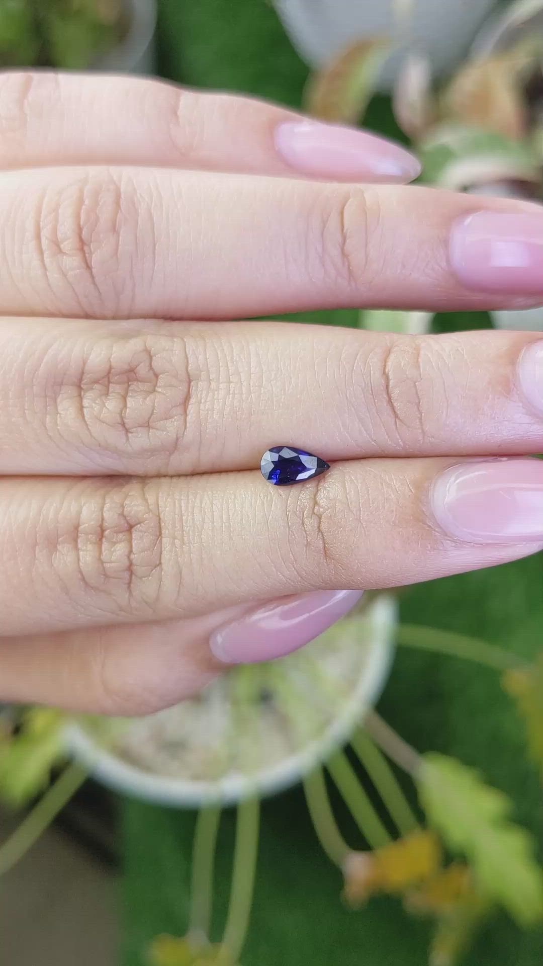 0.54 Ct. Purplish Blue Sapphire from Ceylon (Sri Lanka) Size Video