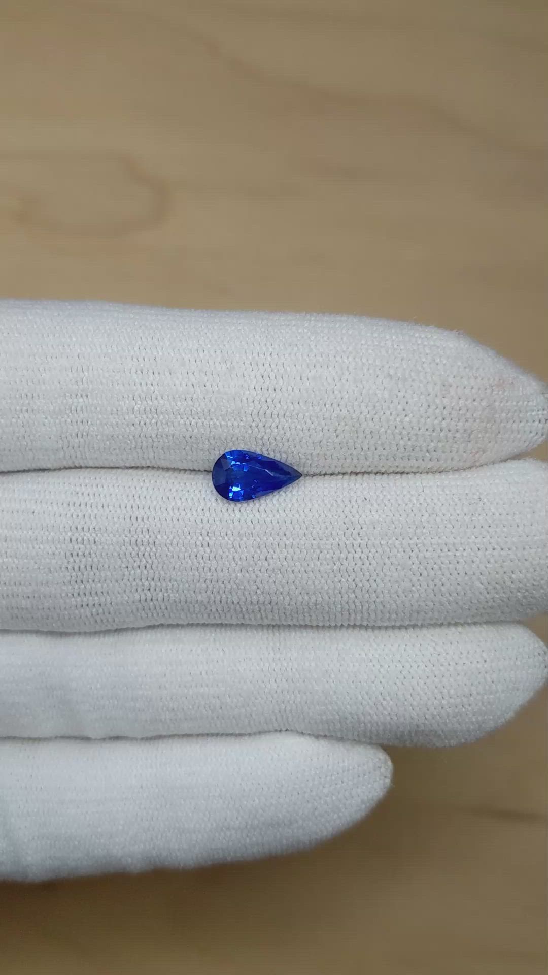 1.38 Ct. Blue Sapphire from Ceylon (Sri Lanka) Size Video