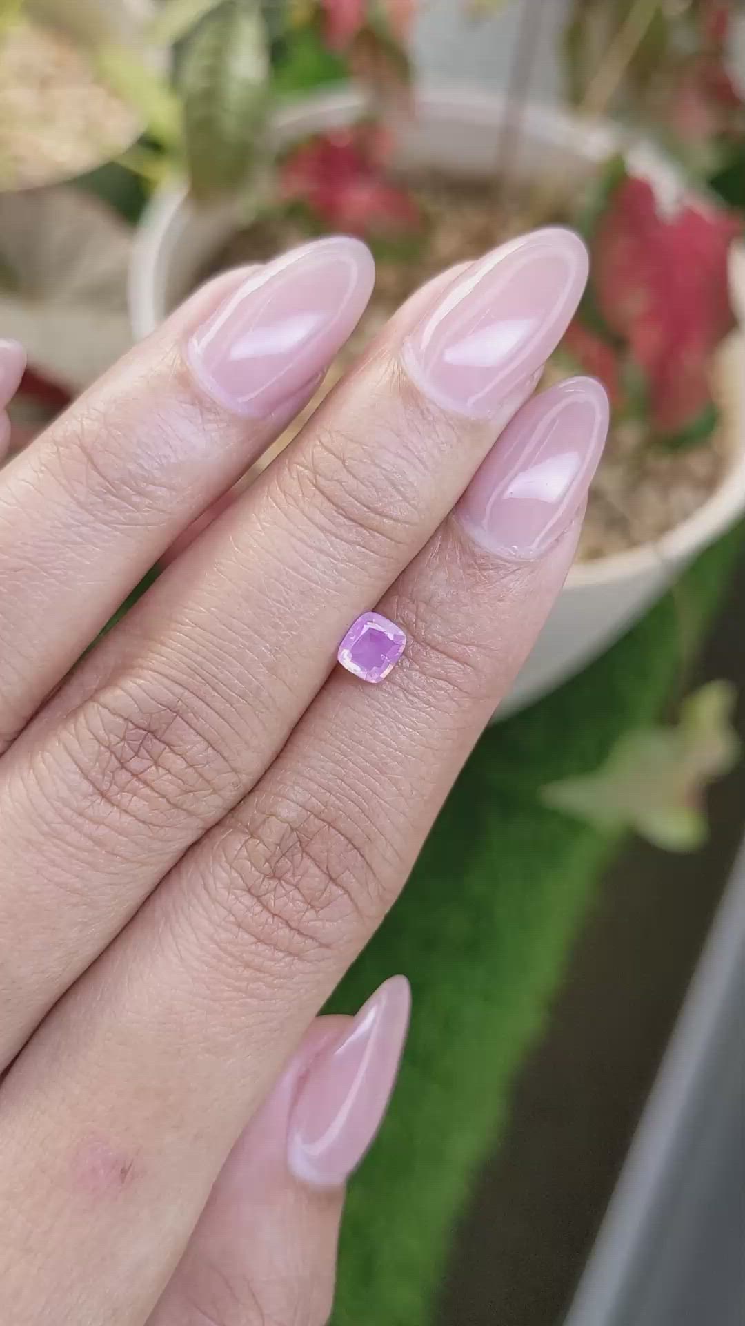 0.66 Ct. Pinkish Purple Sapphire from Ceylon (Sri Lanka) Size Video