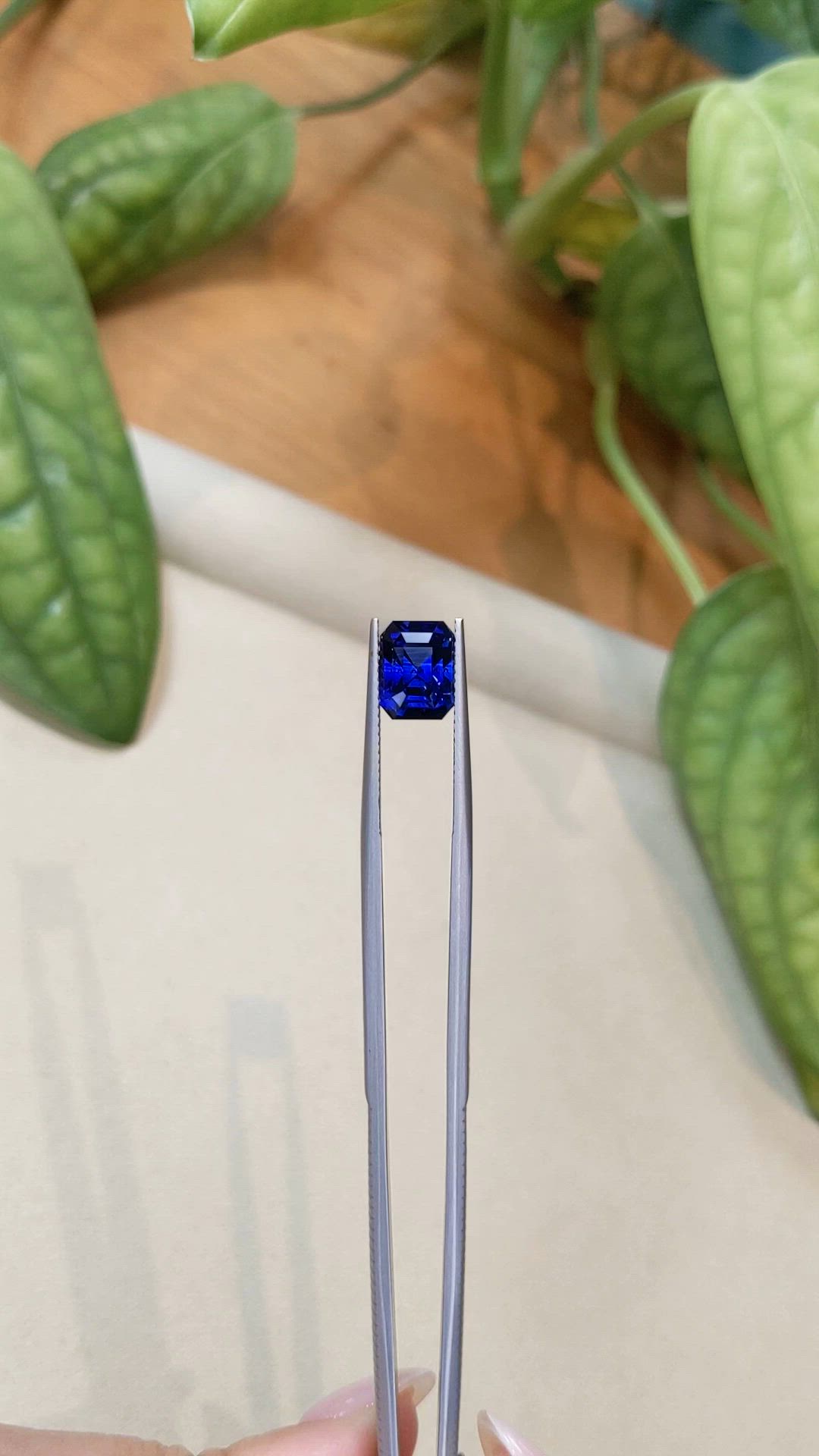 4.50 Ct. Blue Sapphire from Ceylon (Sri Lanka) Size Video