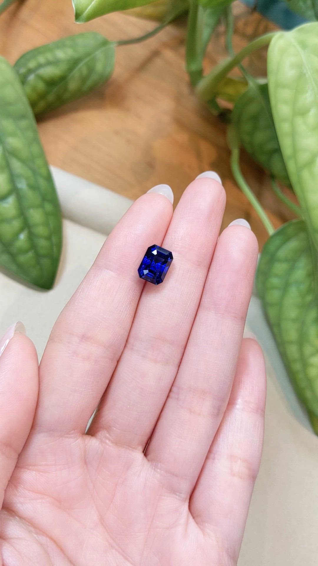 4.50 Ct. Blue Sapphire from Ceylon (Sri Lanka) Size Video