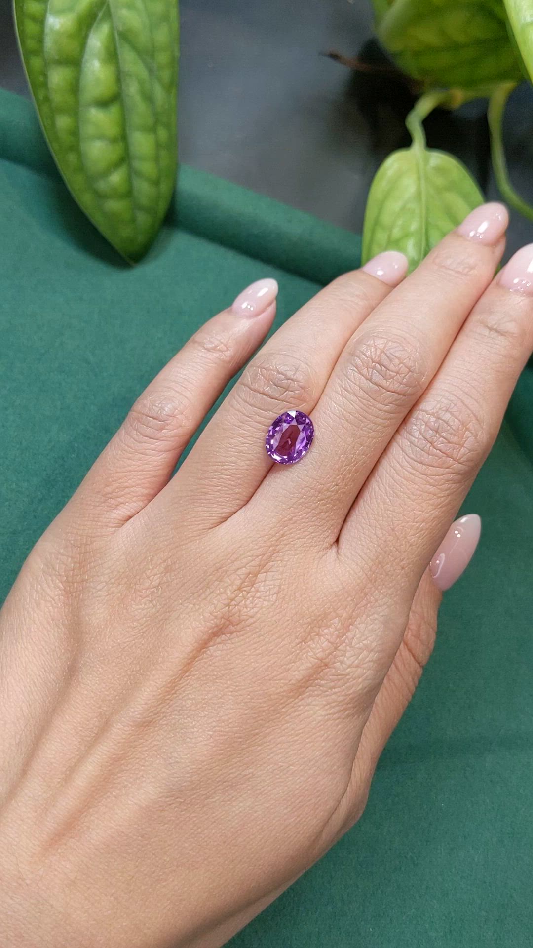 3.01 Ct. Purplish Pink Sapphire from Ceylon (Sri Lanka) Size Video