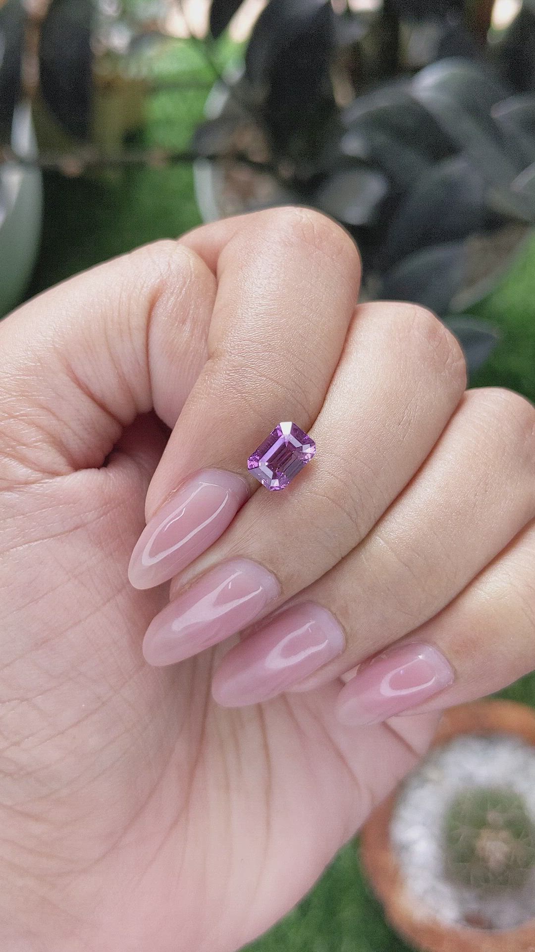 2.04 Ct. Pinkish Purple Sapphire from Ceylon (Sri Lanka) Size Video