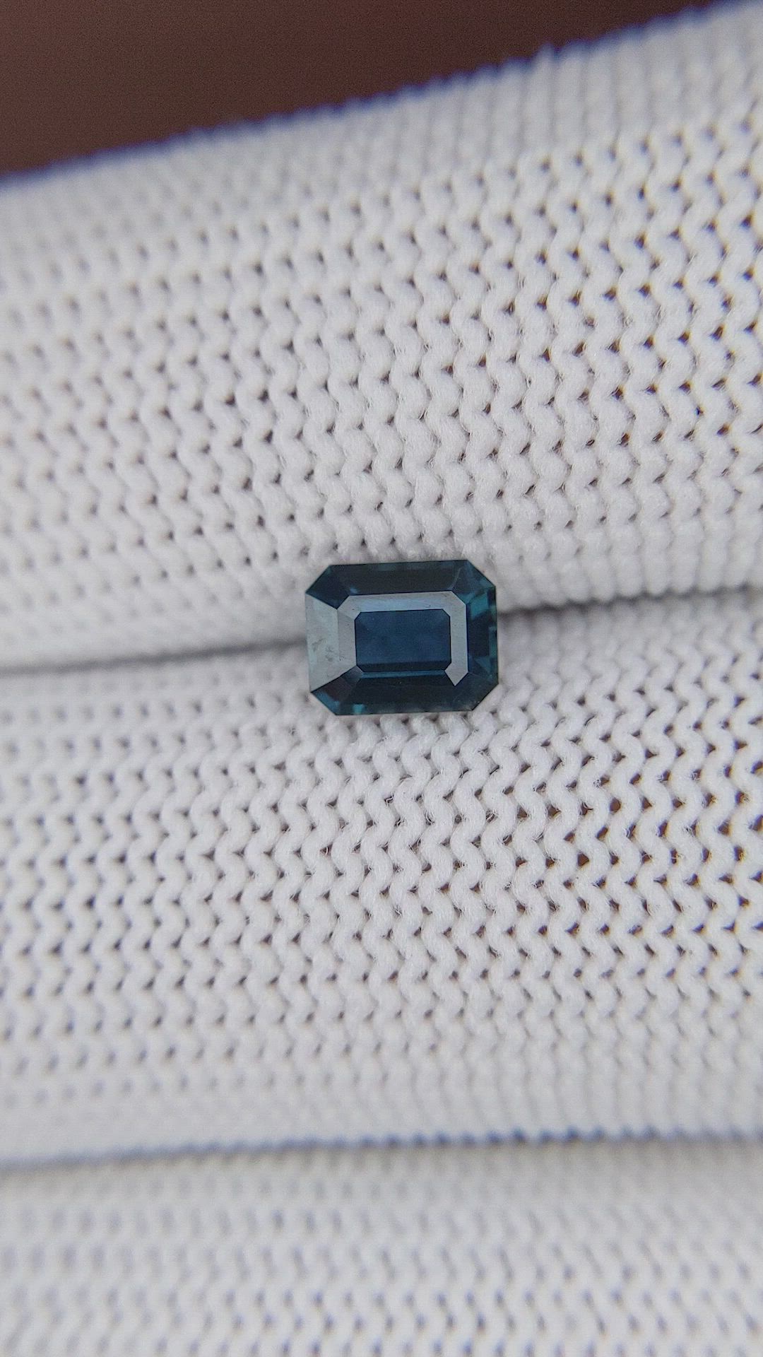 1.00 Ct. Greenish Blue Sapphire from Madagascar Size Video