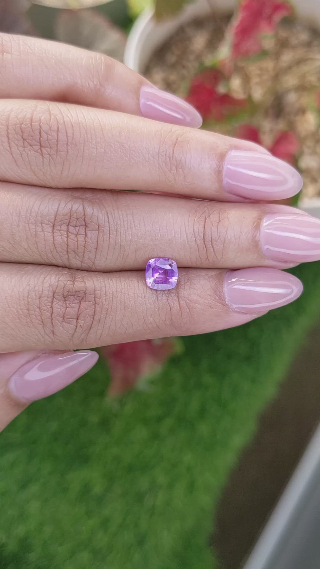 1.17 Ct. Pinkish Purple Sapphire from Ceylon (Sri Lanka) Size Video