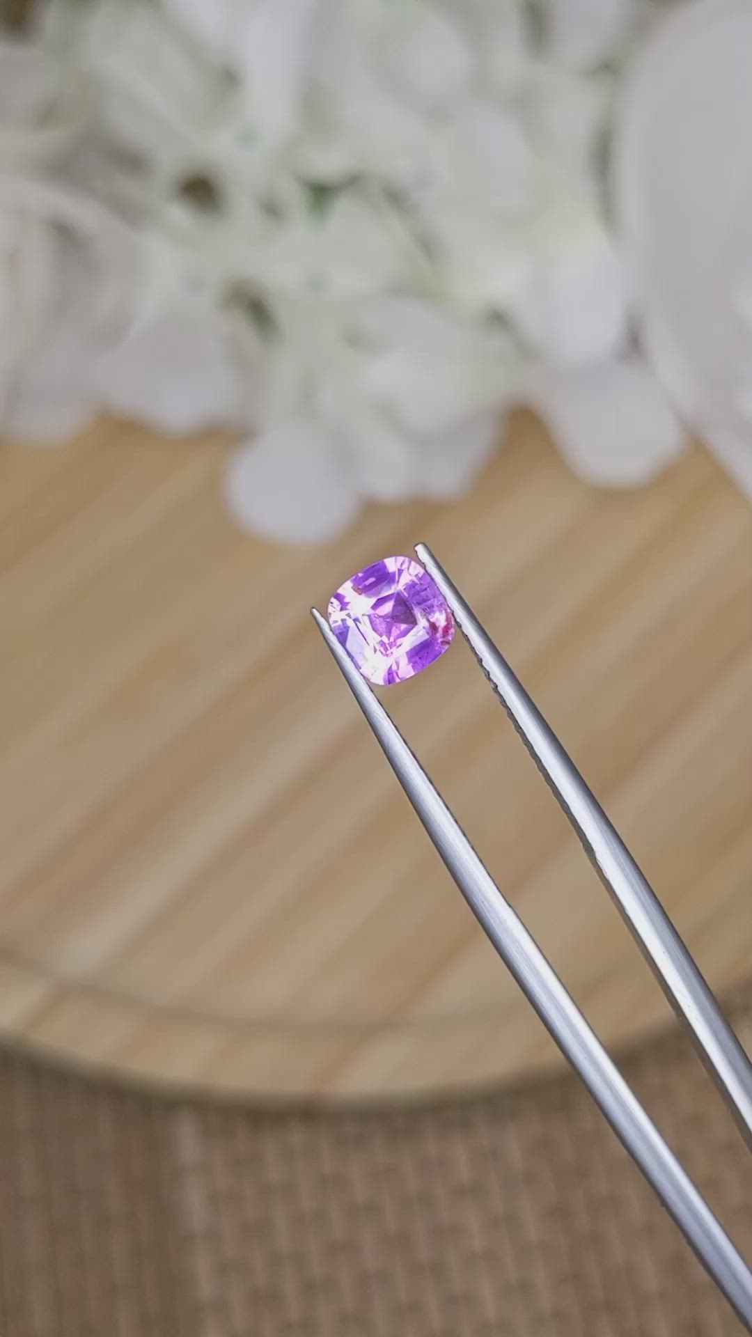1.17 Ct. Pinkish Purple Sapphire from Ceylon (Sri Lanka) Size Video