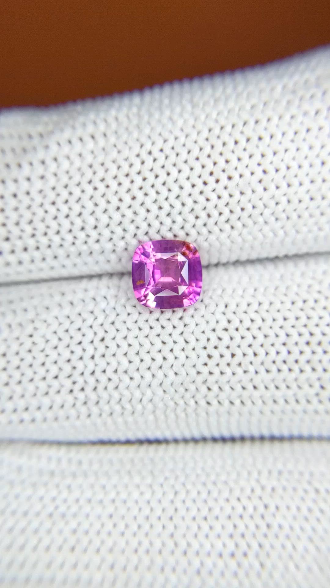 1.17 Ct. Pinkish Purple Sapphire from Ceylon (Sri Lanka) Size Video