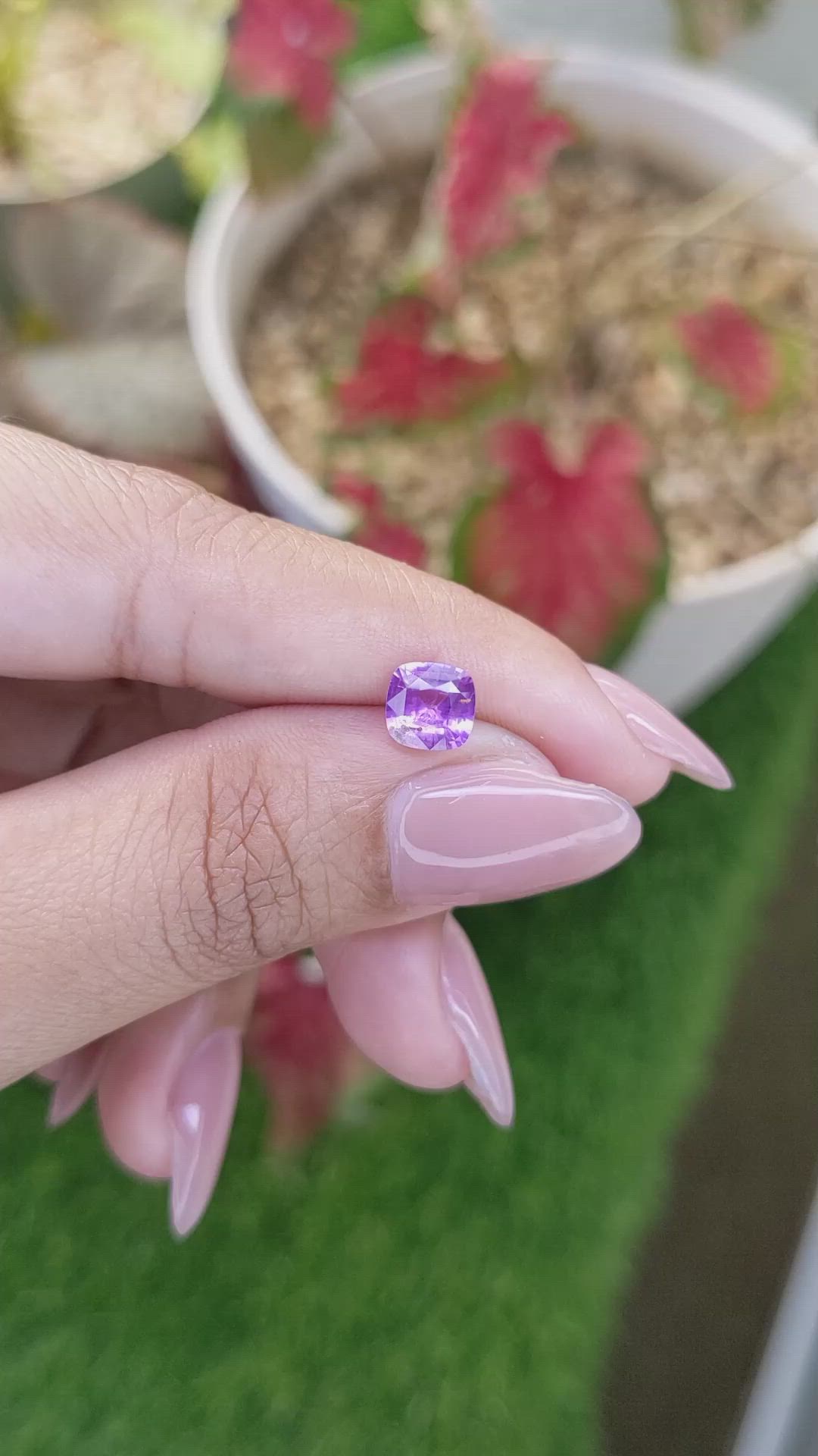 1.17 Ct. Pinkish Purple Sapphire from Ceylon (Sri Lanka) Size Video