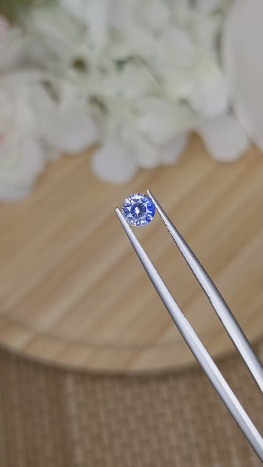 0.75 Ct. Blue Sapphire from Ceylon (Sri Lanka) Size Video