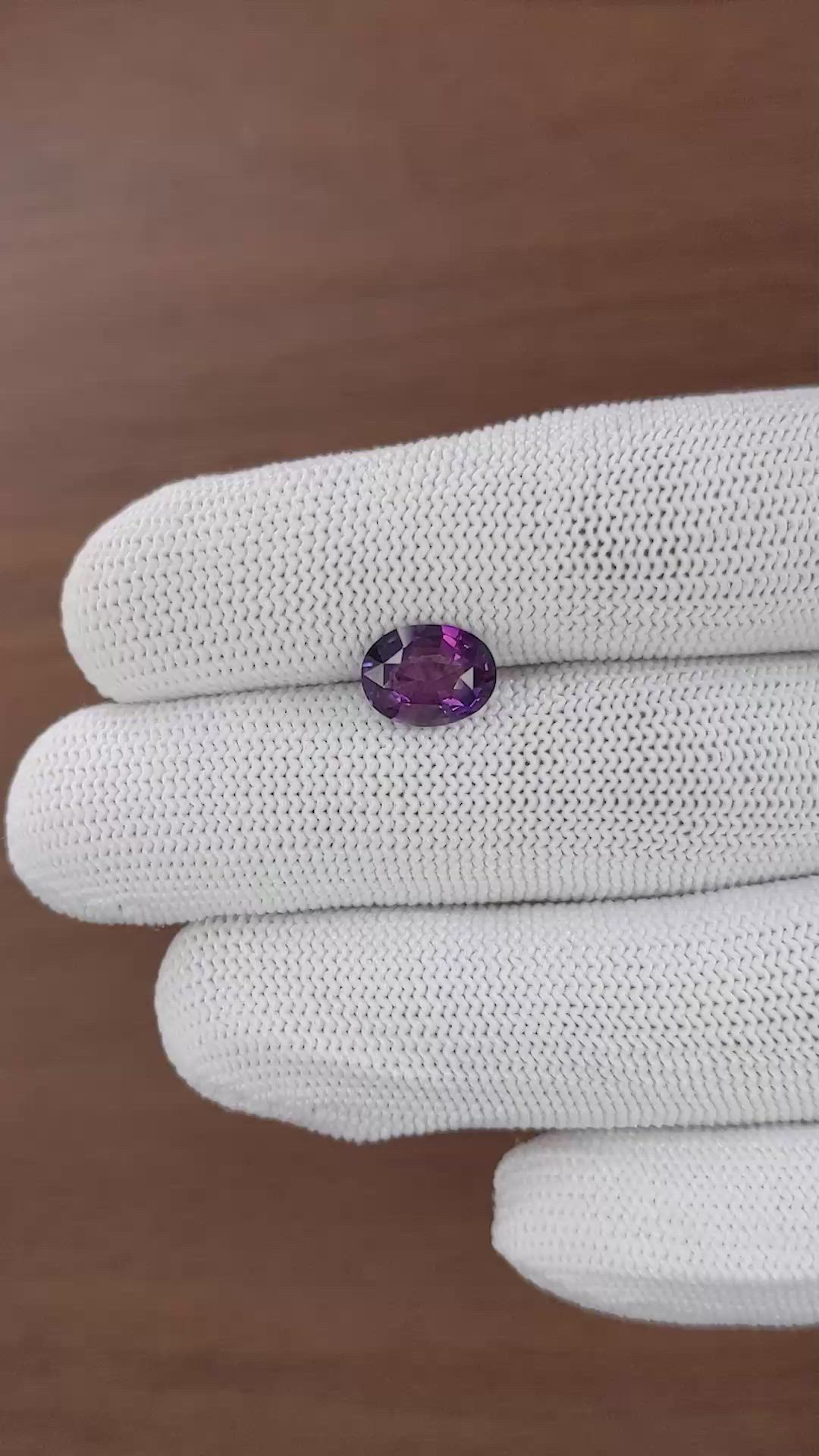 2.51 Ct. Pinkish Purple Sapphire from Ceylon (Sri Lanka) Size Video