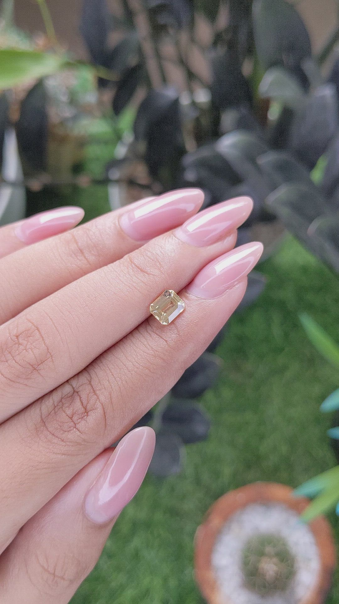 1.09 Ct. Peach Sapphire from Ceylon (Sri Lanka) Size Video