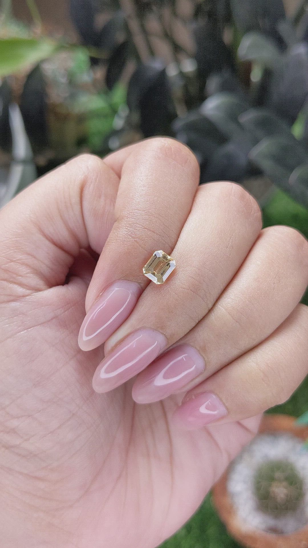 1.09 Ct. Peach Sapphire from Ceylon (Sri Lanka) Size Video