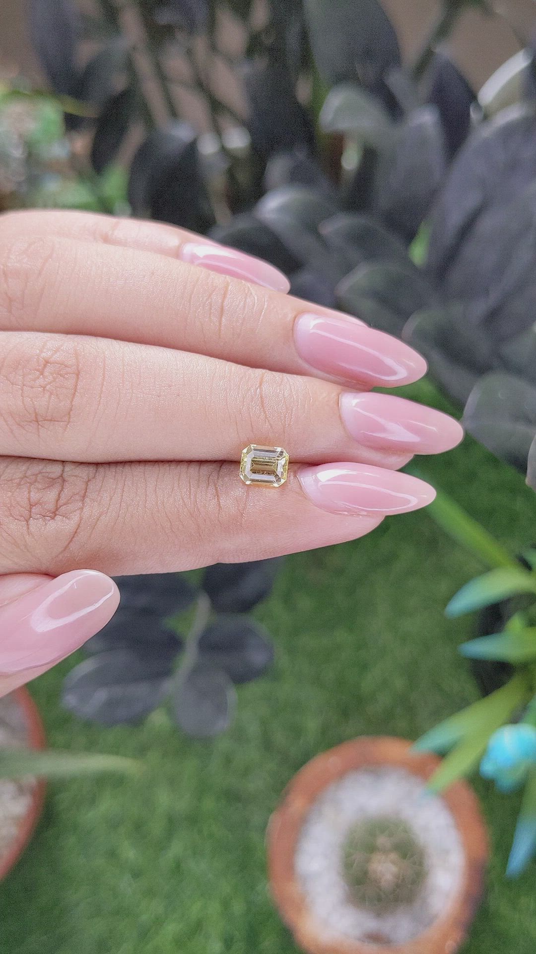 1.20 Ct. Yellow Sapphire from Ceylon (Sri Lanka) Size Video