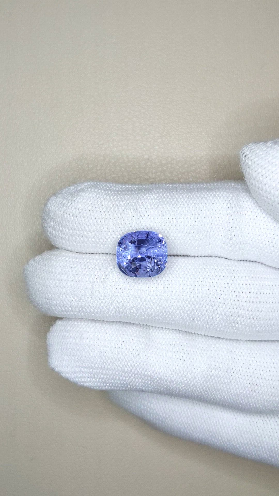 7.52 Ct. Blue Sapphire from Ceylon (Sri Lanka) Size Video