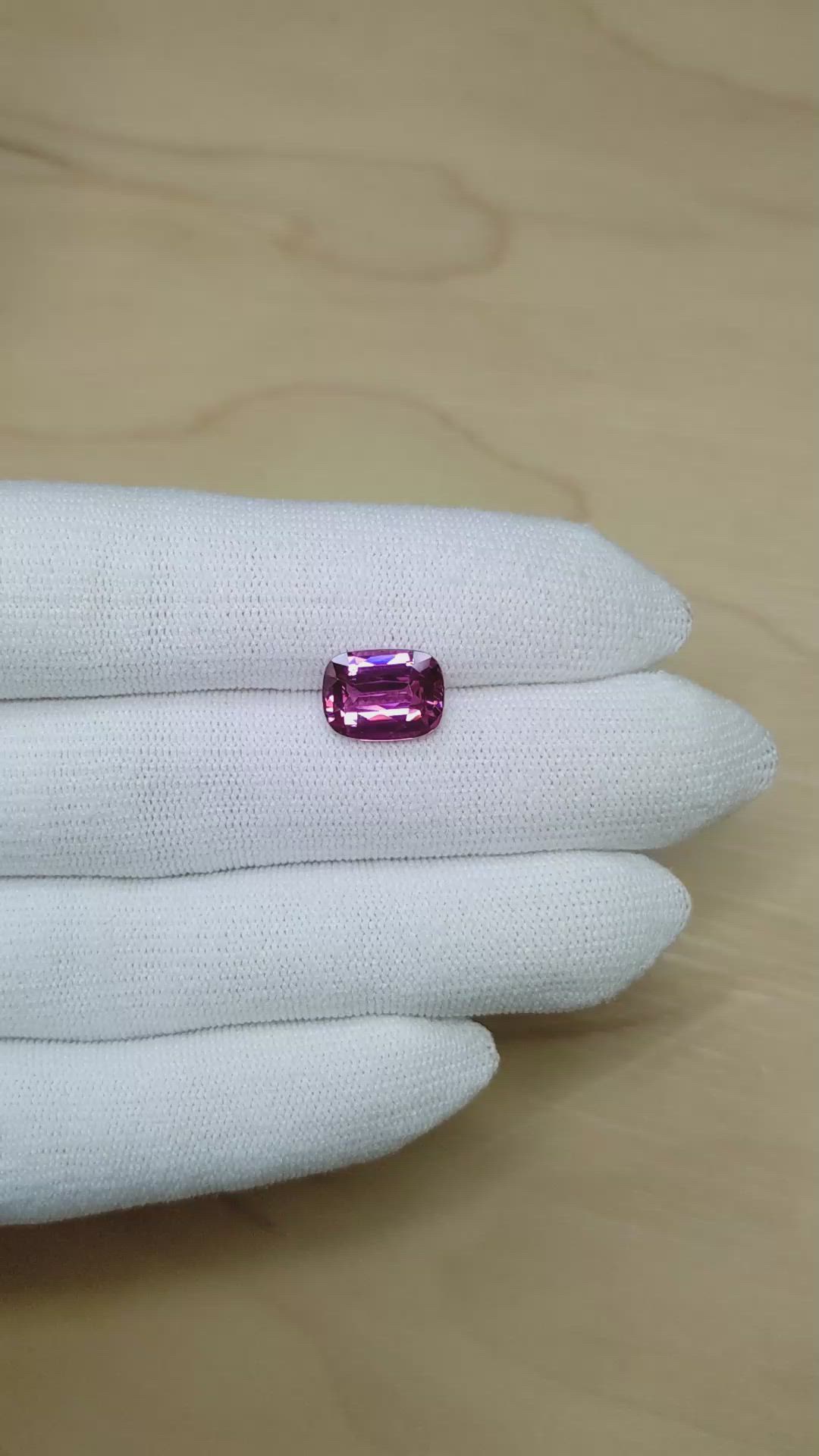 5.06 Ct. Purplish Pink Sapphire from Ceylon (Sri Lanka) Size Video