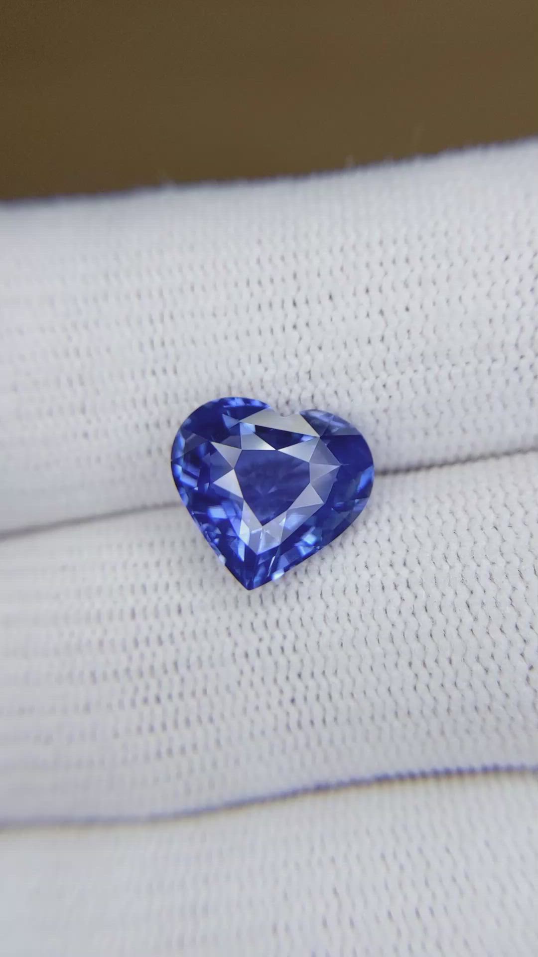 5.21 Ct. Blue Sapphire from Madagascar Size Video