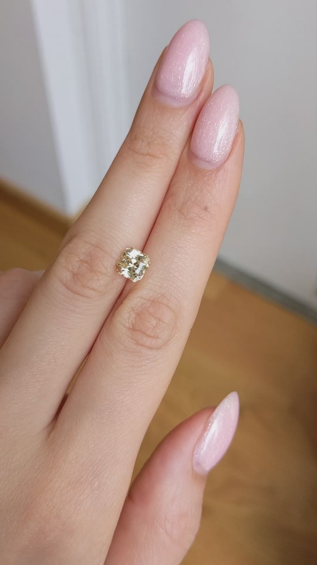 2.31 Ct. Yellow Sapphire from Ceylon (Sri Lanka) Size Video