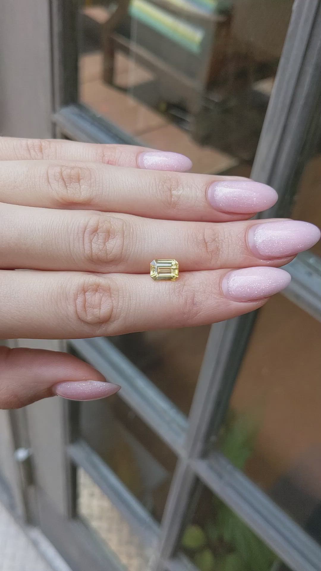 2.56 Ct. Yellow Sapphire from Ceylon (Sri Lanka) Size Video