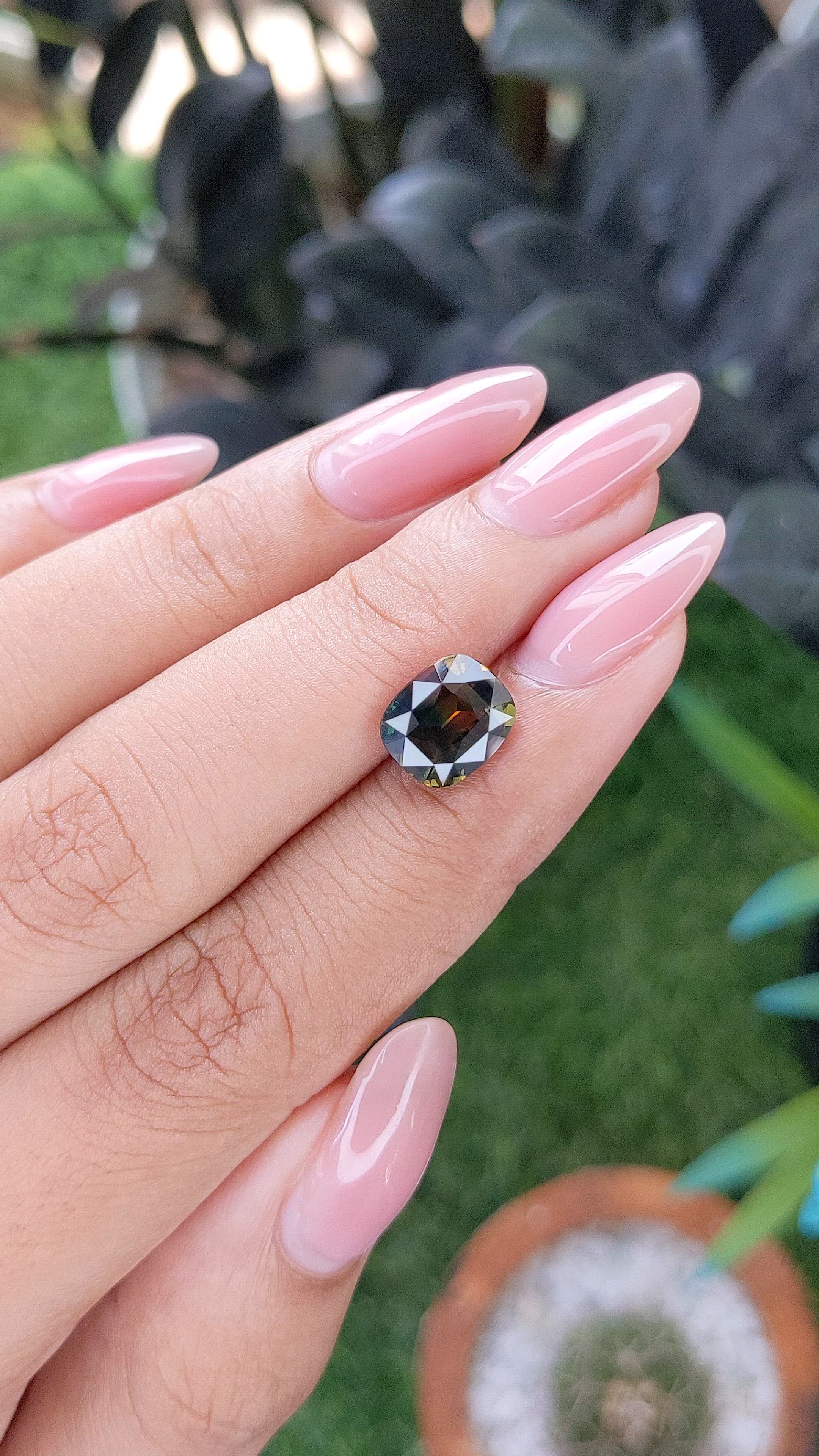 3.20 Ct. Bi Color / Parti Sapphire from Madagascar Size Video