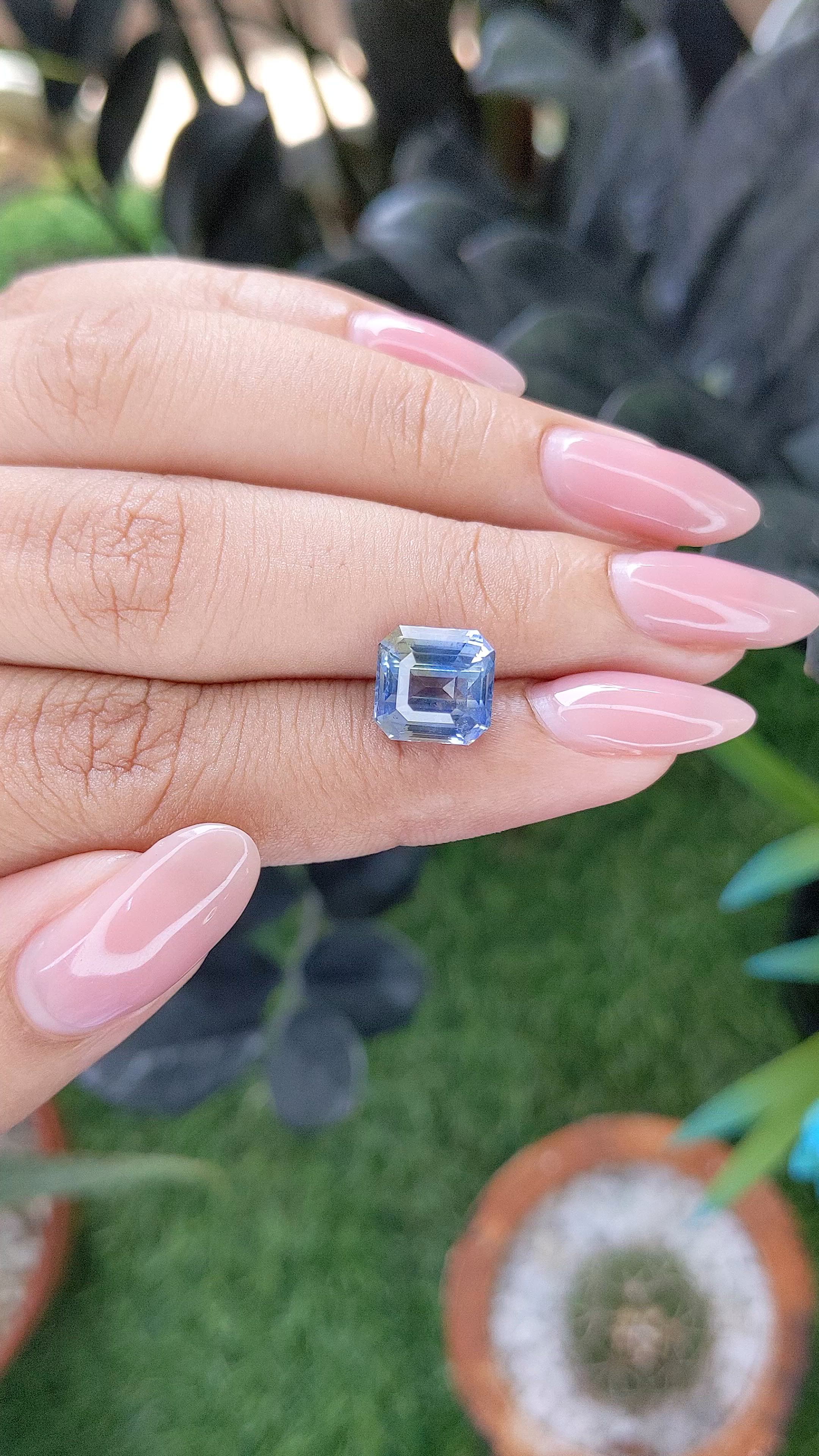 5.02 Ct. Bi Color / Parti Sapphire from Madagascar Size Video